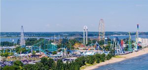Cedar Fair, L.P. image